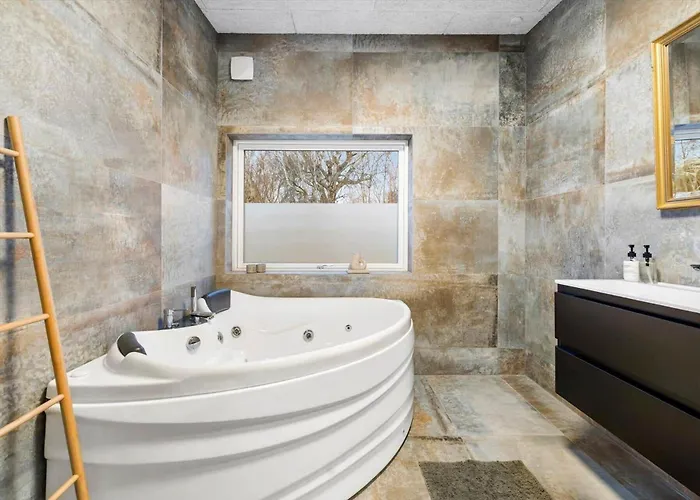 Fj1202-jaegerspris-lille-engvej-7 *